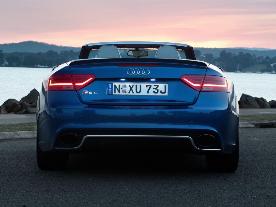 Audi RS5 Cabriolet 2013 года  (AU) (фото 5 из 19)